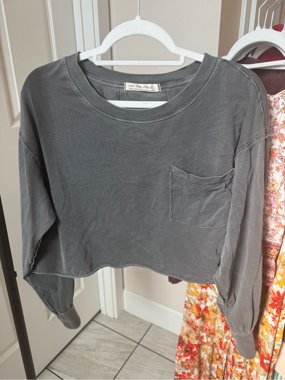 We The Free Washed Charcoal Cropped Long-Sleeve Pocket Top